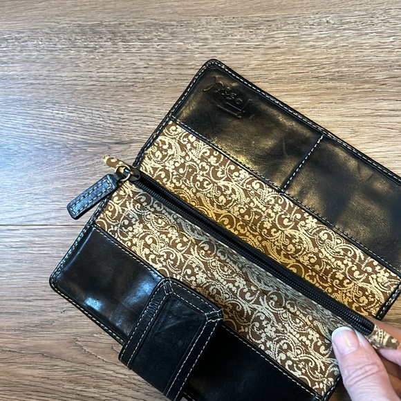 Fossil Wallet (vintage) - Picture 4 of 4